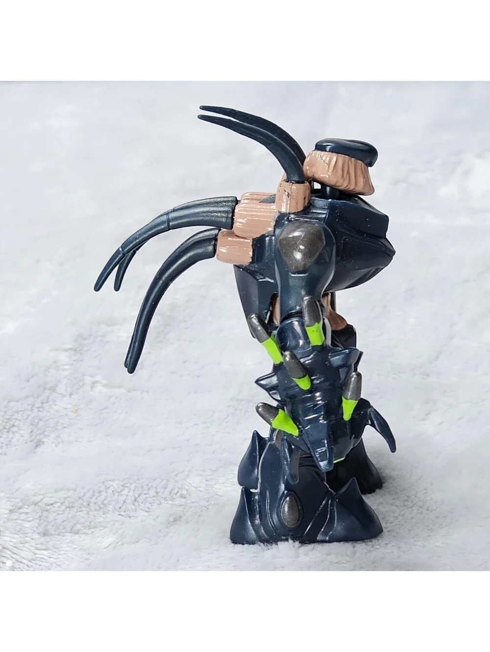 Halo Mega Bloks Construx Covenant Hunter Micro Action Figure Blue Shield Horns